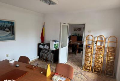 Casă cu 7 camere cu Teren 100 Mp în Eroii Revoluției - 15