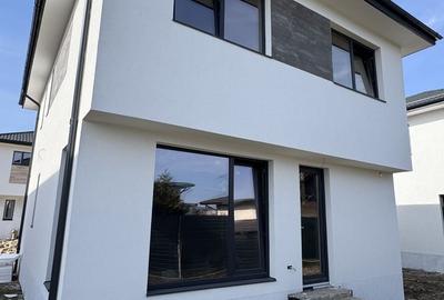 Casă individuală cu 4 camere cu Canalizare în Est - 3