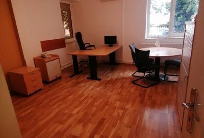 Cazino - Hotel Palace, spatiu ideal birouri, 90 mp., 5 camere. - 3