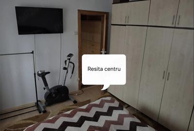 Apartament cu 3 camere decomandat în Central - 1
