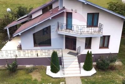 Casa de inchiriat in Hemeius - 1