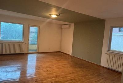 Casă individuală cu 7 camere cu Garaj în 1 Mai - 4