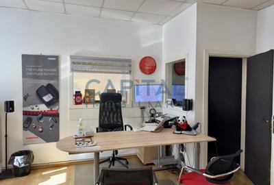 Spațiu comercial, de 82 mp, în Central - 9