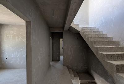 Casă cu 5 camere cu Teren 200 Mp în Florești - 4