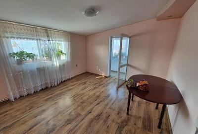 Casă cu 5 camere cu Canalizare în Chercea - 4