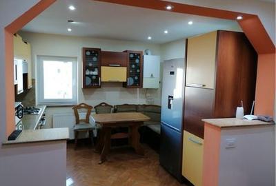 Apartament cu 3 camere decomandat în 13 Septembrie - 1