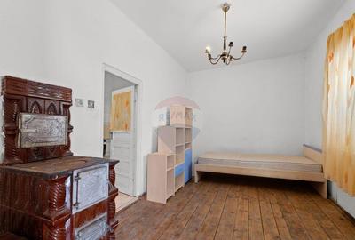 Proprietate cu doua case ?i teren generos, cu toate uti... - 4