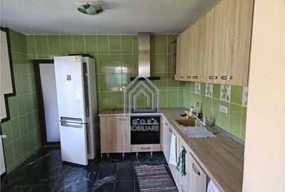 Casă cu 5 camere cu Teren 780 Mp în Central - 3