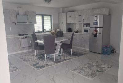 Casă cu 4 camere cu Teren 252 Mp în Berceni - 17