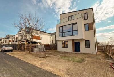 Casă individuală cu 6 camere cu Canalizare în Tunari - 1