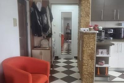 Apartament cu 2 camere decomandat în Alfa - 1