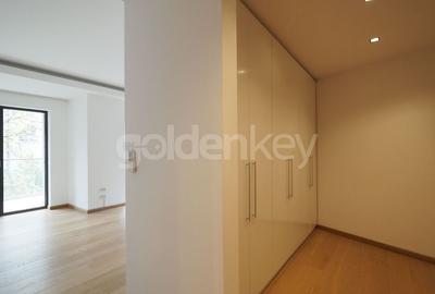 Apartament nemobilat 4 camere, 2 garaje, finisaje moderne - 9