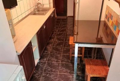 Apartament cu 2 camere decomandat în Berceni - 2