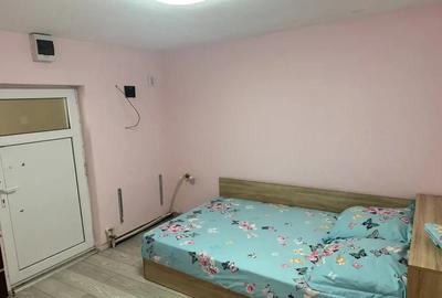 Inchiriez 2 camere la curte , baie si bucatarie separate - 4