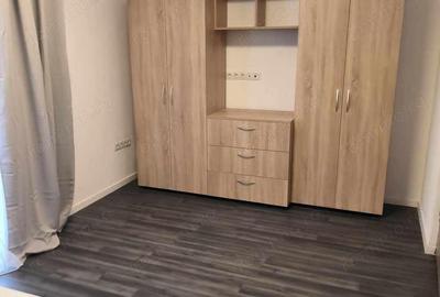 Apartament cu 3 camere semidecomandat în Florești - 6