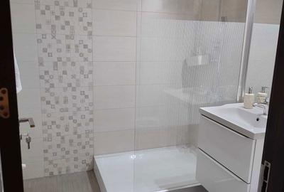 Apartament cu 3 camere semidecomandat în Lacul Tei - 3