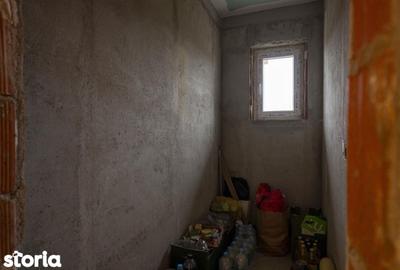 Casă cu 3 camere cu Teren 752 Mp în Girișu de Criș - 6
