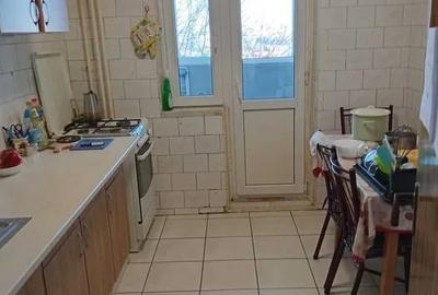 Apartament cu 3 camere semidecomandat în Pantelimon - 1
