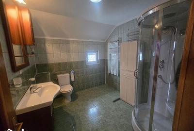 Casă cu 5 camere cu Teren 400 Mp în Șerbănești - 9