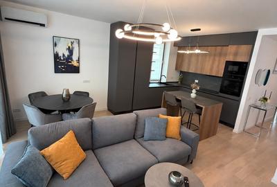 Apartament cu 3 camere, mobilat în Băneasa