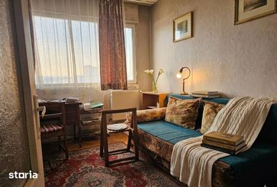 Apartament cu 4 camere decomandat în Podu Roș - 3