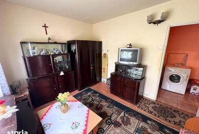 Apartament cu 3 camere în Micro 16 - 12