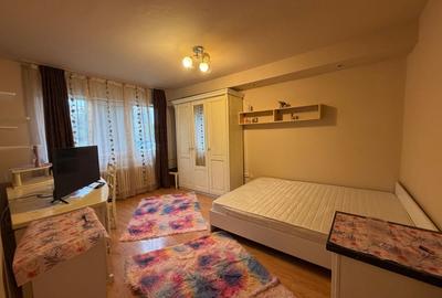 Garsonieră decomandată în Complex Studențesc