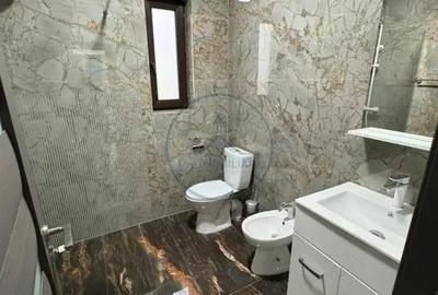 Casă cu 3 camere cu Teren 700 Mp în Central - 11