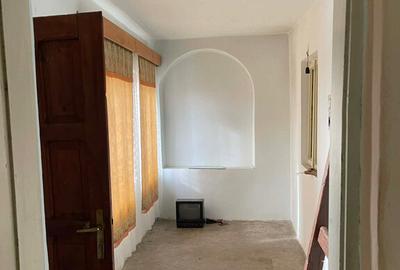 Casă cu 3 camere cu Teren 240 Mp în Șimian - 9