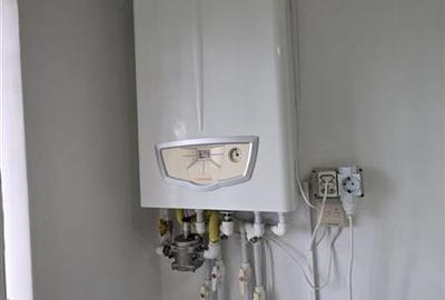 Apartament cu 2 camere decomandat, mobilat în 13 Decembrie - 14