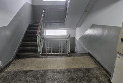 Garsoniera-renovata-integral-mobilata-utilata-poarta-6 - 12