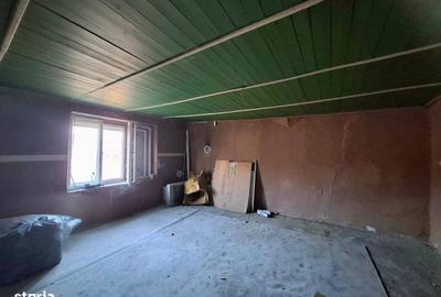 Casă cu 4 camere cu Teren 1347 Mp în Borș - 6