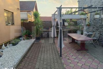 Casă cu 5 camere cu Teren 720 Mp în Sânmihaiu Român - 8