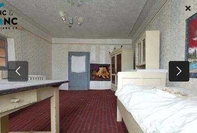 Casă cu 5 camere în Șiclău