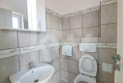 Casă cu 4 camere cu Canalizare în Malu Mare - 4