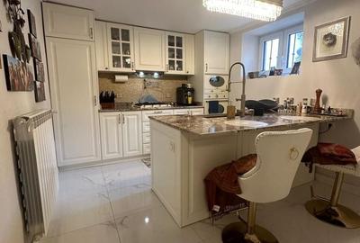 Casă individuală cu 9 camere cu Canalizare în Grădina Icoanei - 13