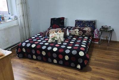 Casă individuală cu 5 camere cu Teren 100 Mp în Central - 2