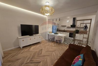 Apartament cu 2 camere decomandat în Central