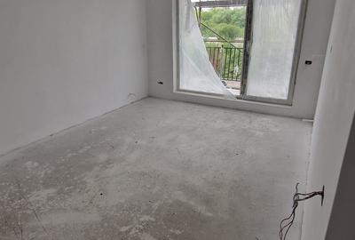 Garsonieră decomandată în Berceni
