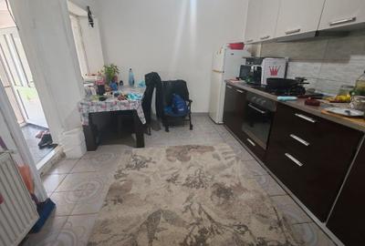 Casă cu 4 camere decomandat în Cogealac - 1