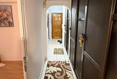 Apartament cu 3 camere decomandat în Central - 1