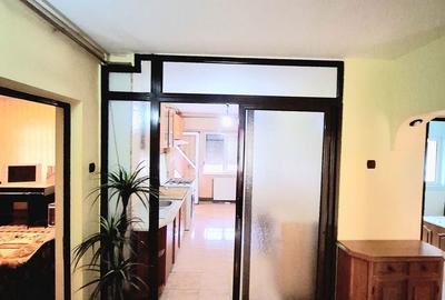 Apartament cu 4 camere decomandat, mobilat în Central - 11