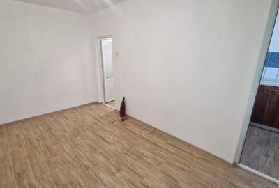 ZONA 23 AUGUST-APARTAMENT 3 CAMERE , SUPRAFATA 37,64 MP - 2