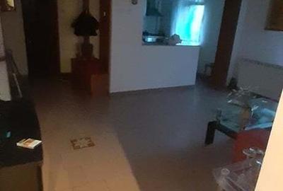 Apartament cu 4 camere decomandat în Central - 3