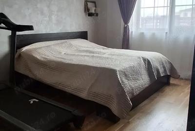 Casă cu 4 camere în Moșnița Nouă