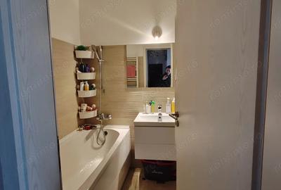 Apartament cu 3 camere decomandat în Central - 9