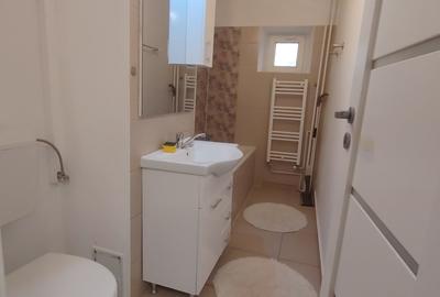 Garsonieră decomandată, mobilată în Vitan Mall - 13