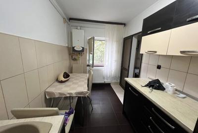 Apartament 2 camere etaj 2/4 -50 mp Zona Piata Moldovei Apartament 2 camere etaj 2/4 -50 mp Zona Piata Moldovei - 1