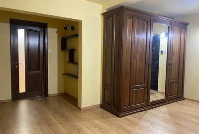 Apartament cu 4 camere decomandat în Malu Roșu - 13