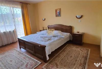 Casă cu 10 camere cu Teren 700 Mp în Durău - 15